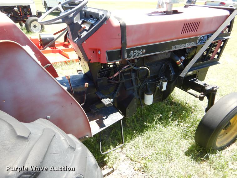 image for item DE1265 1988 Case IH 485 tractor
