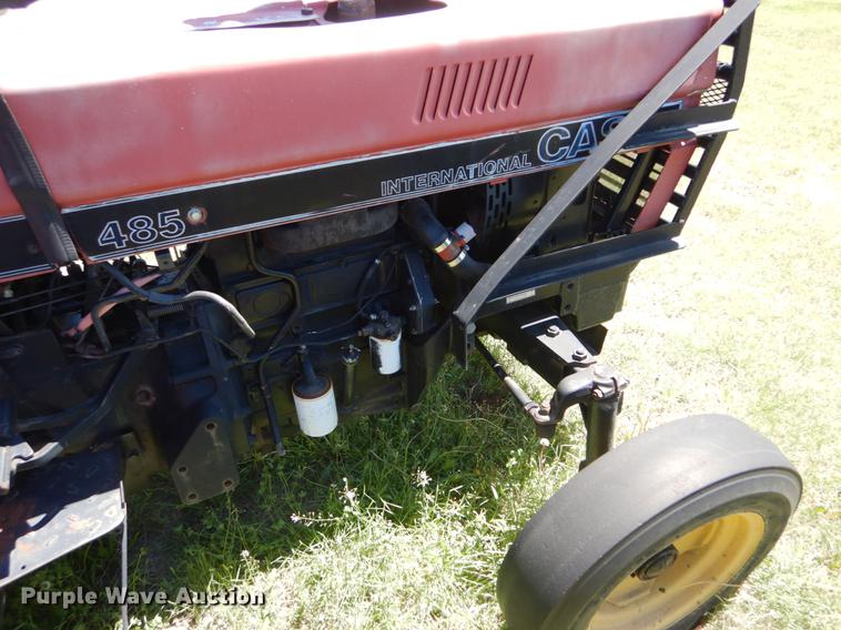 image for item DE1265 1988 Case IH 485 tractor