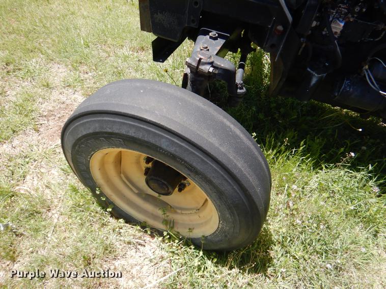 image for item DE1265 1988 Case IH 485 tractor