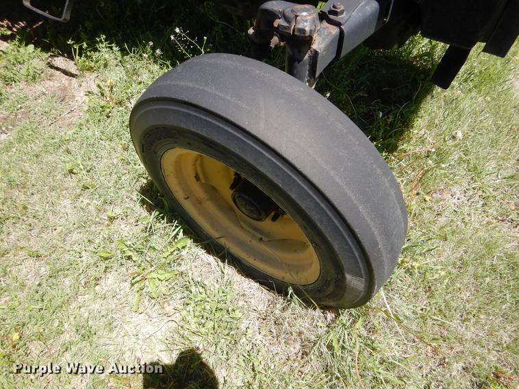 image for item DE1265 1988 Case IH 485 tractor