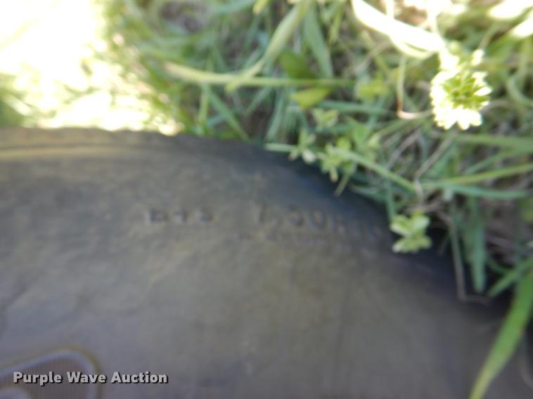 image for item DE1266 1982 John Deere 2640 tractor