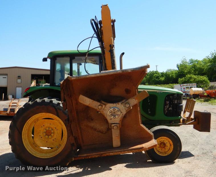 image for item DE3961 2007 John Deere 6615 tractor