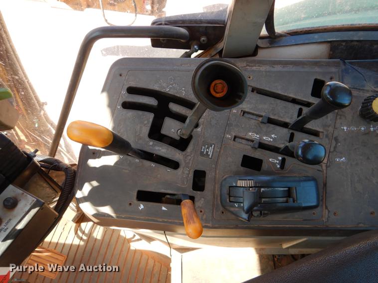 image for item DE3961 2007 John Deere 6615 tractor