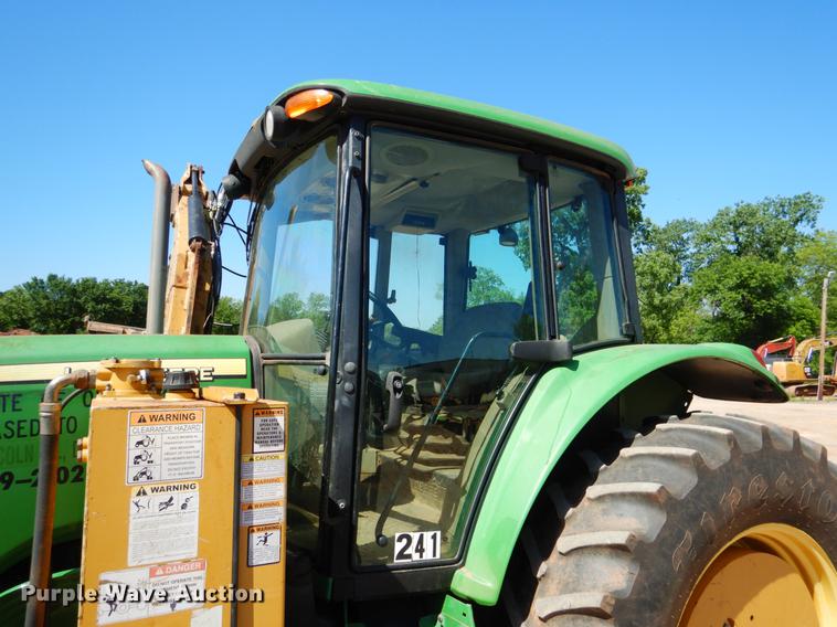 image for item DE3961 2007 John Deere 6615 tractor