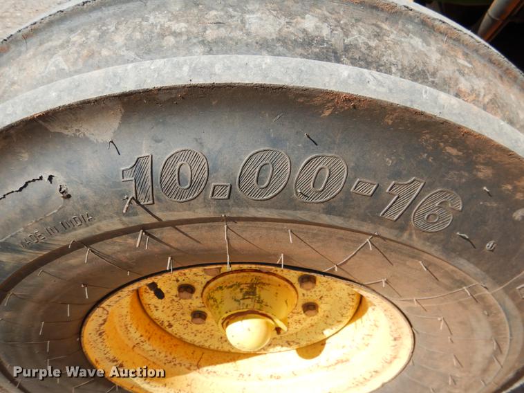 image for item DE3961 2007 John Deere 6615 tractor