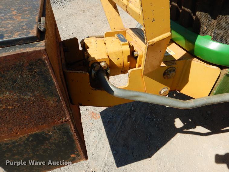 image for item DE3961 2007 John Deere 6615 tractor