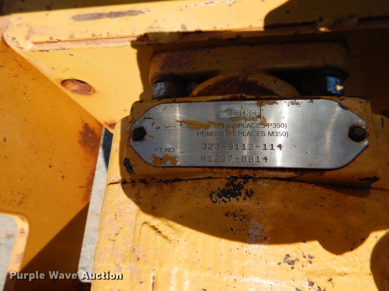 image for item DE3961 2007 John Deere 6615 tractor