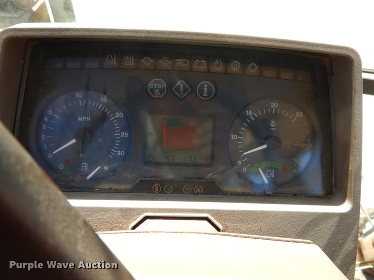 image for item DE3962 2001 John Deere 6310 tractor