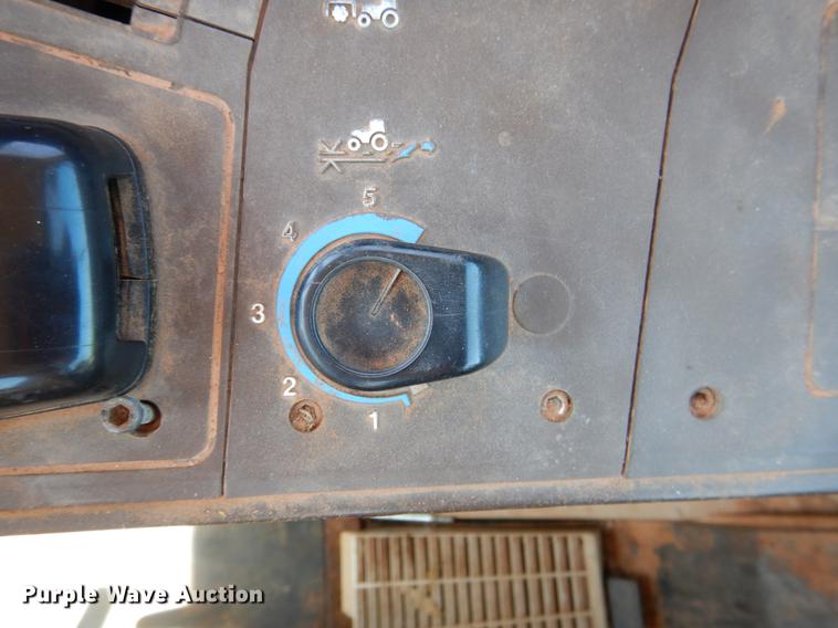 image for item DE3962 2001 John Deere 6310 tractor