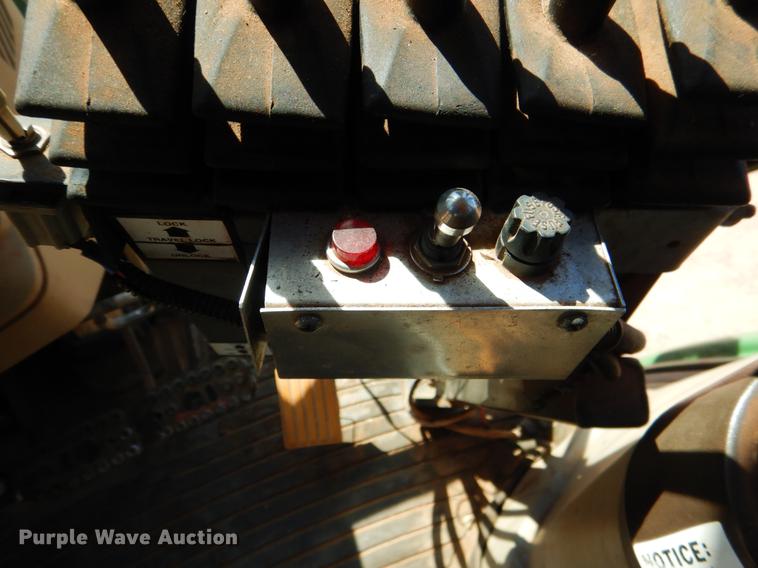 image for item DE3962 2001 John Deere 6310 tractor