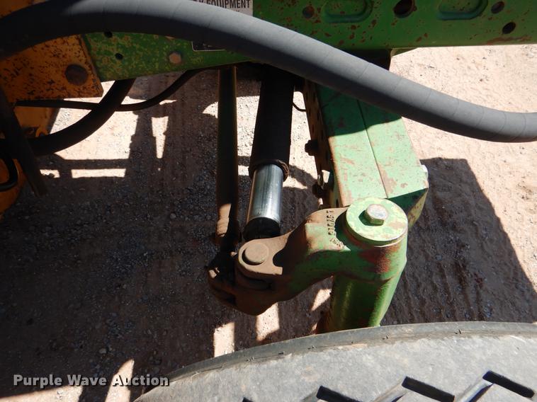 image for item DE3962 2001 John Deere 6310 tractor