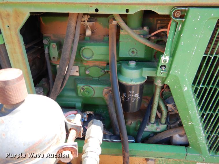 image for item DE3962 2001 John Deere 6310 tractor