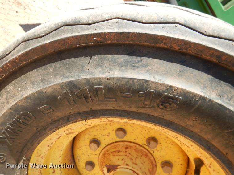 image for item DE3962 2001 John Deere 6310 tractor