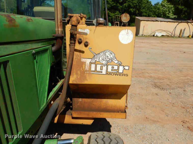 image for item DE3962 2001 John Deere 6310 tractor