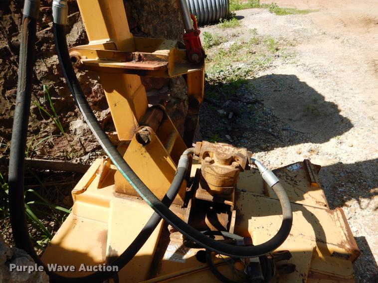 image for item DE3962 2001 John Deere 6310 tractor