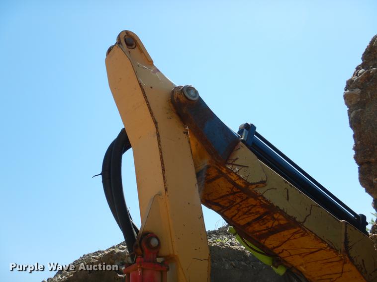 image for item DE3962 2001 John Deere 6310 tractor