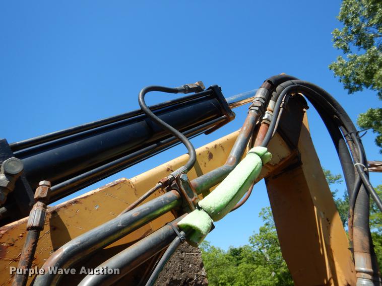 image for item DE3962 2001 John Deere 6310 tractor