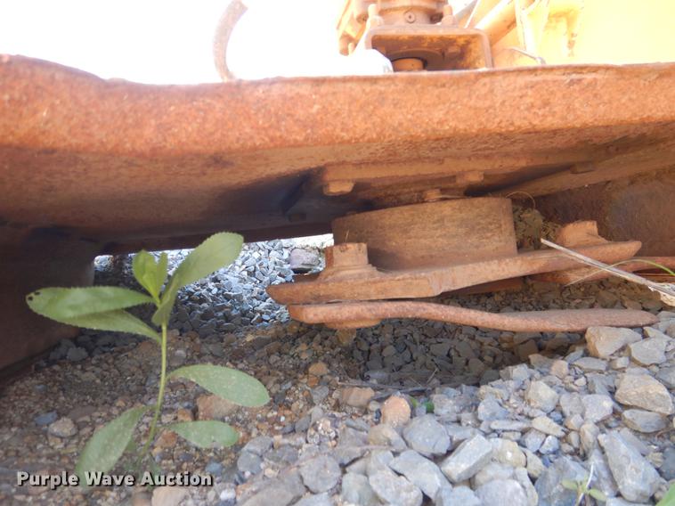 image for item DE3962 2001 John Deere 6310 tractor