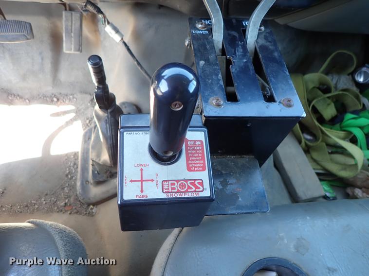 image for item DE5333 2003 Ford F650 dump truck