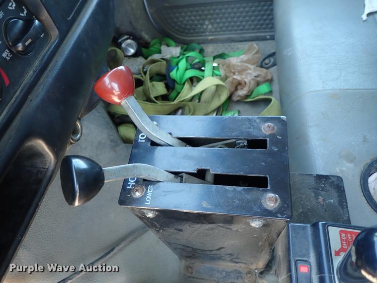 image for item DE5333 2003 Ford F650 dump truck