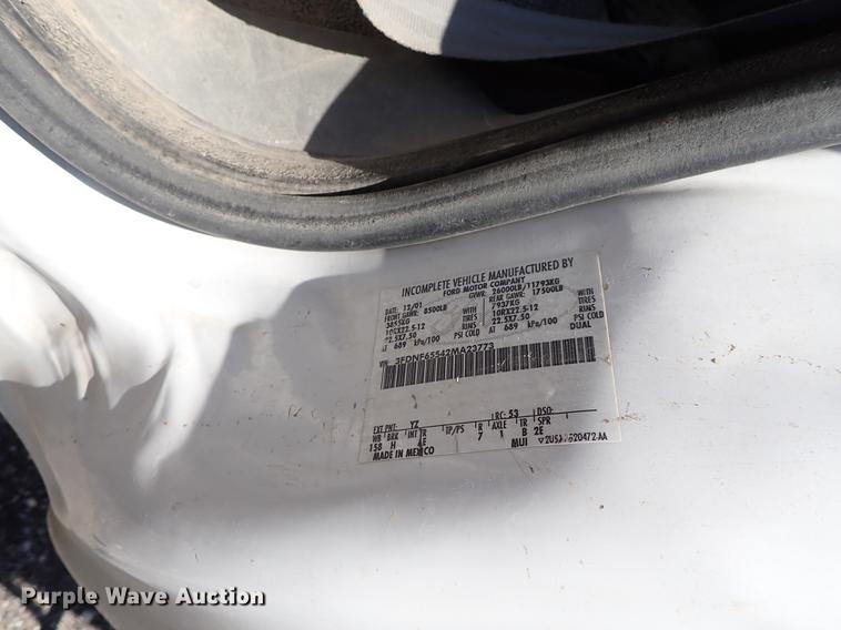 image for item DE5334 2002 Ford F650 dump truck