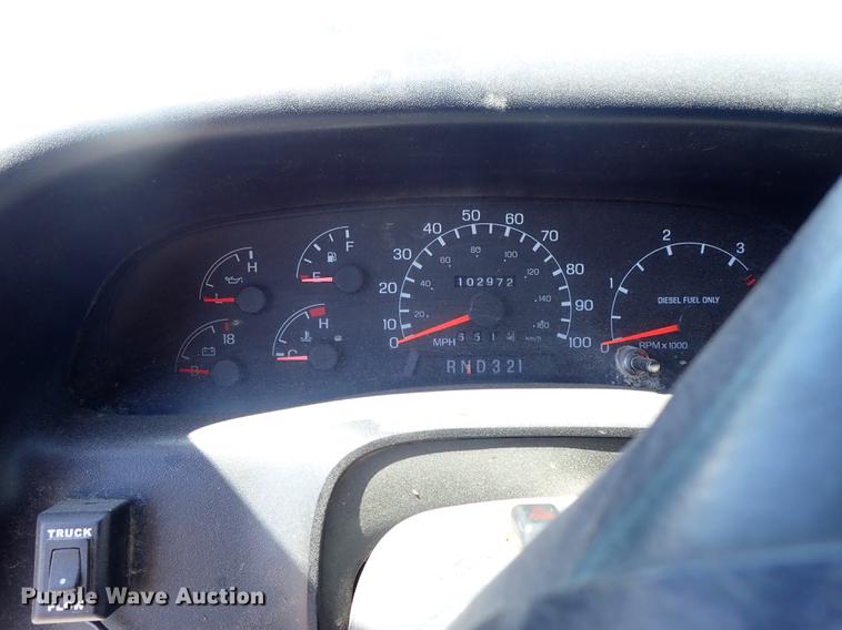 image for item DE5334 2002 Ford F650 dump truck