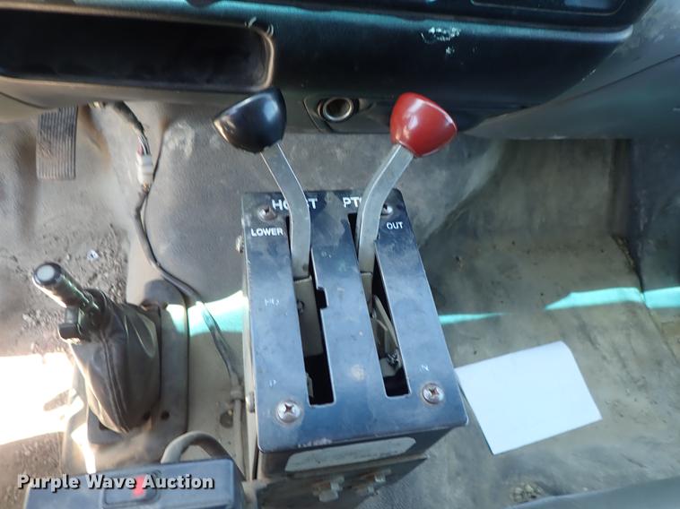 image for item DE5334 2002 Ford F650 dump truck