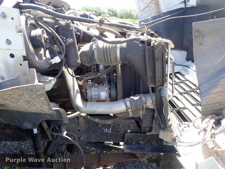 image for item DE5334 2002 Ford F650 dump truck