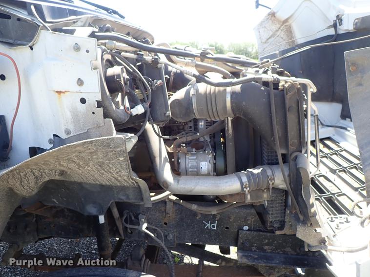 image for item DE5334 2002 Ford F650 dump truck