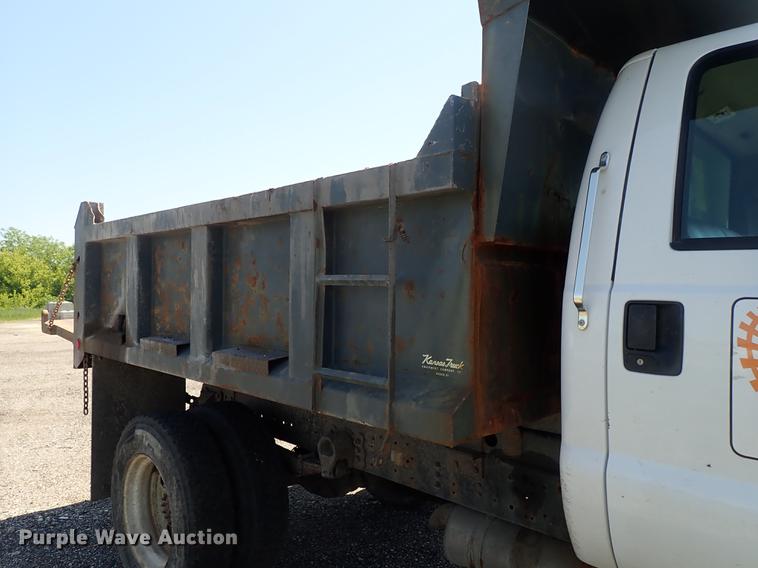 image for item DE5334 2002 Ford F650 dump truck