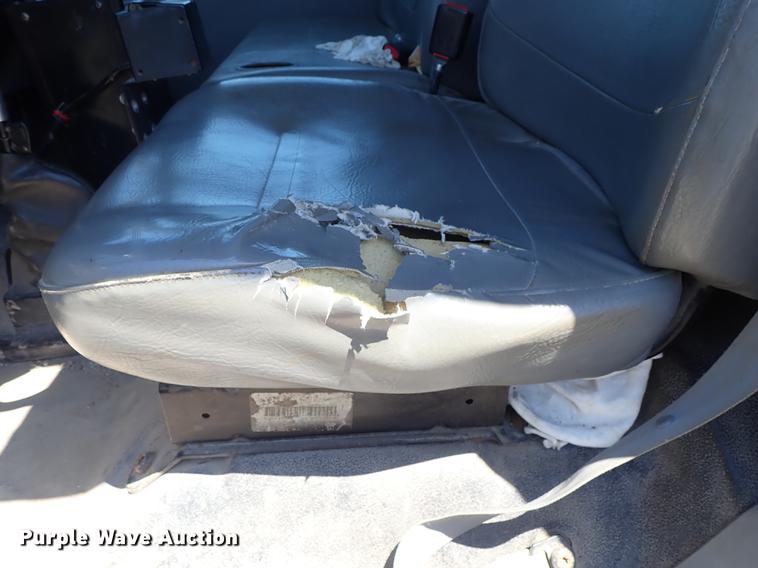 image for item DE5335 2003 Ford F650 dump truck