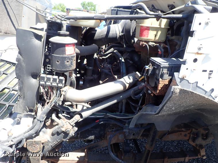 image for item DE5335 2003 Ford F650 dump truck