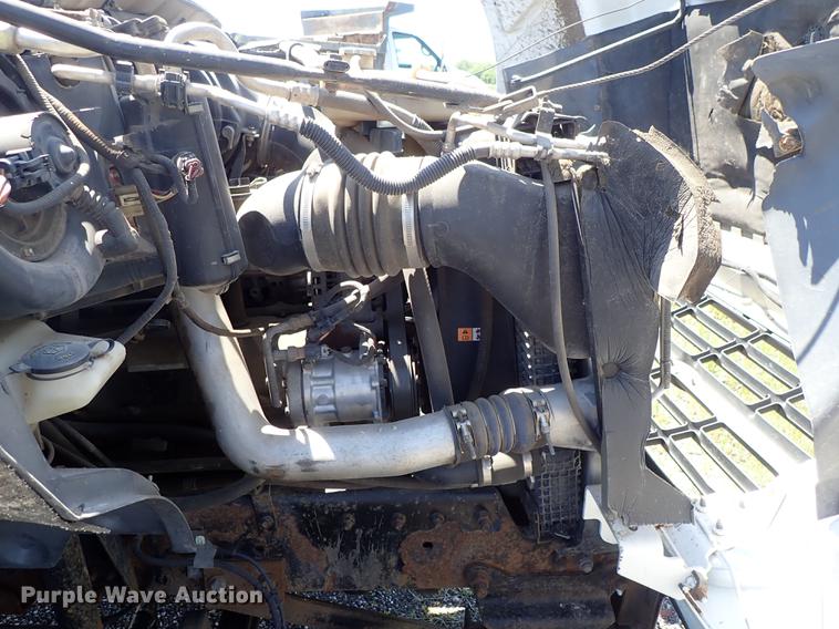 image for item DE5335 2003 Ford F650 dump truck