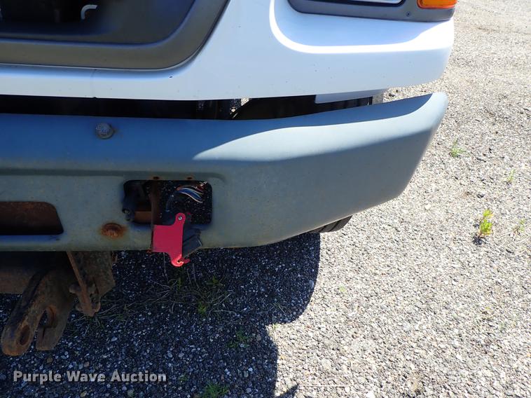 image for item DE5335 2003 Ford F650 dump truck