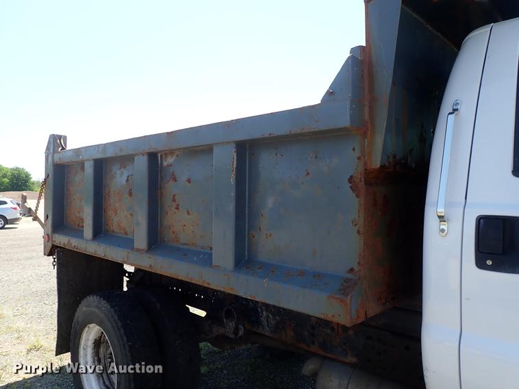 image for item DE5335 2003 Ford F650 dump truck