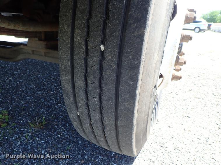 image for item DE5335 2003 Ford F650 dump truck