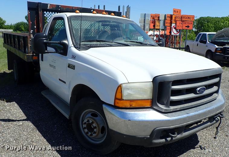 image for item DE5336 2000 Ford F350 Super Duty dump bed pickup truck