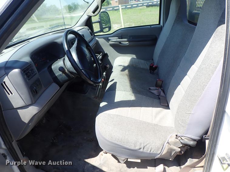 image for item DE5336 2000 Ford F350 Super Duty dump bed pickup truck