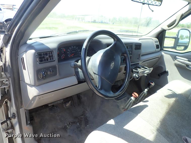 image for item DE5336 2000 Ford F350 Super Duty dump bed pickup truck