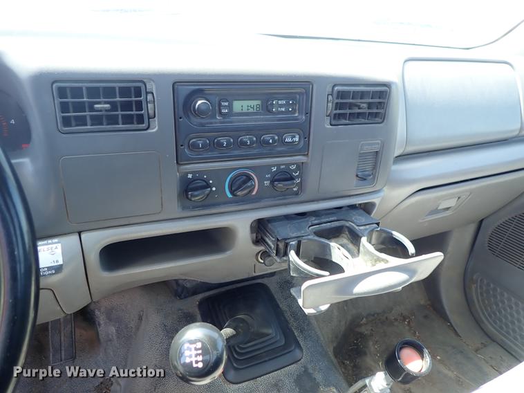 image for item DE5336 2000 Ford F350 Super Duty dump bed pickup truck