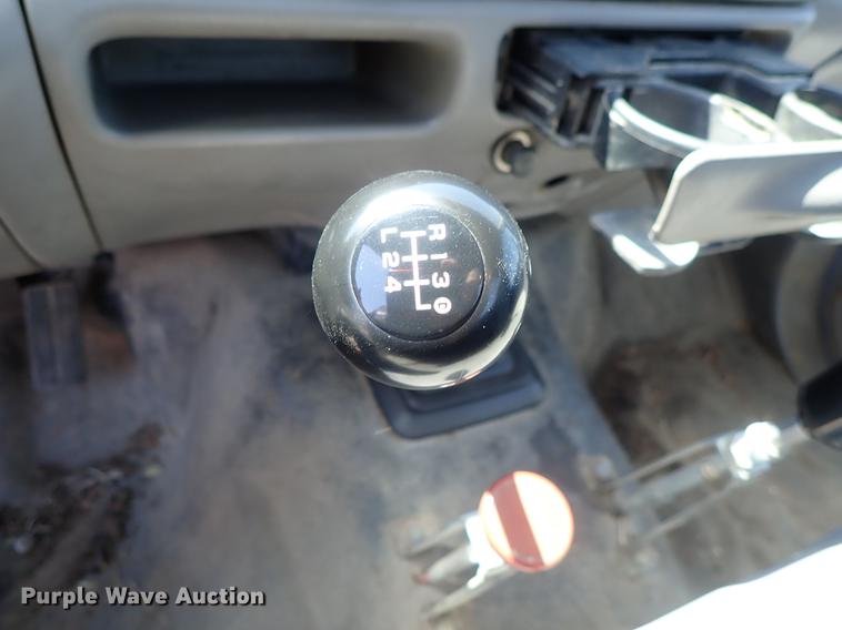 image for item DE5336 2000 Ford F350 Super Duty dump bed pickup truck