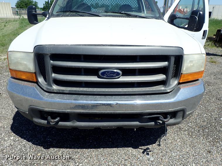 image for item DE5336 2000 Ford F350 Super Duty dump bed pickup truck