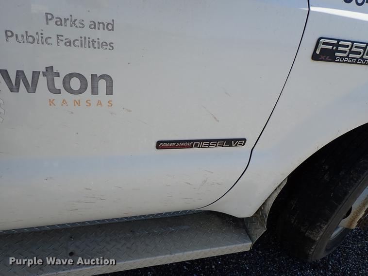 image for item DE5336 2000 Ford F350 Super Duty dump bed pickup truck