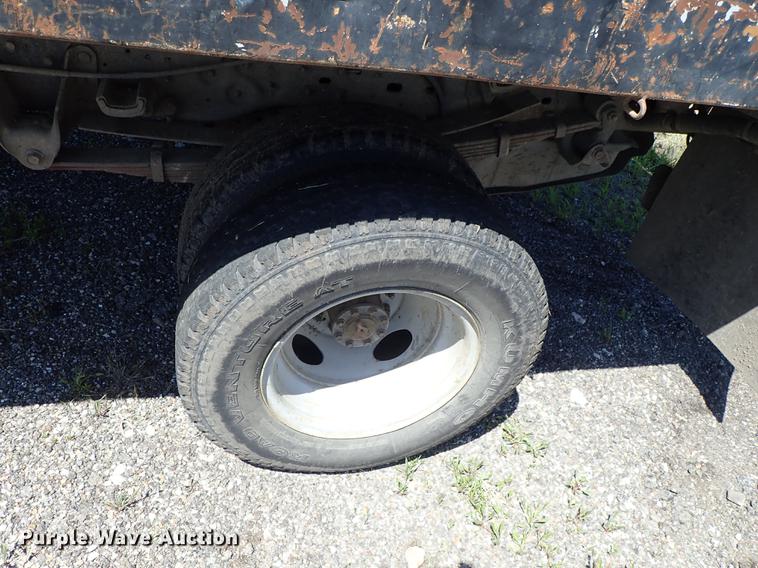 image for item DE5336 2000 Ford F350 Super Duty dump bed pickup truck