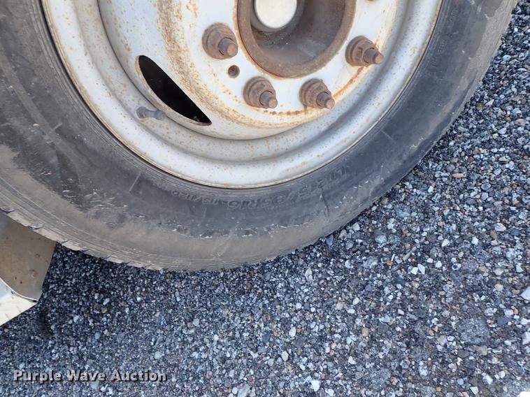 image for item DE5336 2000 Ford F350 Super Duty dump bed pickup truck