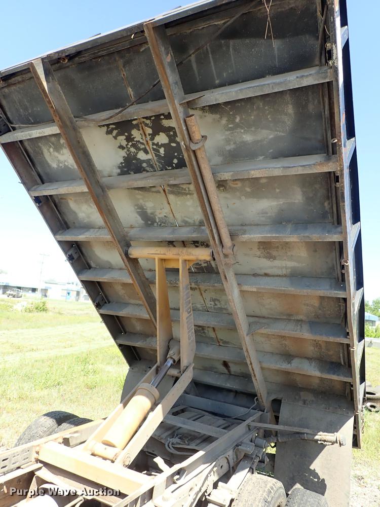 image for item DE5336 2000 Ford F350 Super Duty dump bed pickup truck