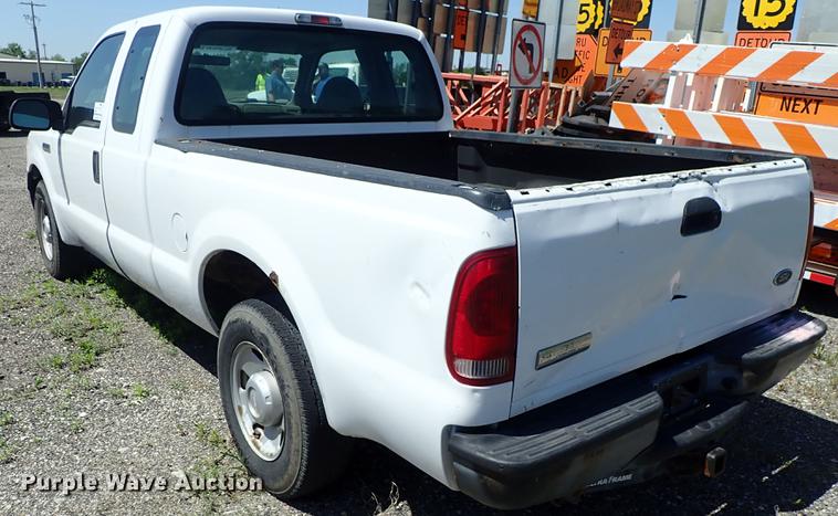 image for item DE5337 2006 Ford F250 Super Duty SuperCab pickup truck