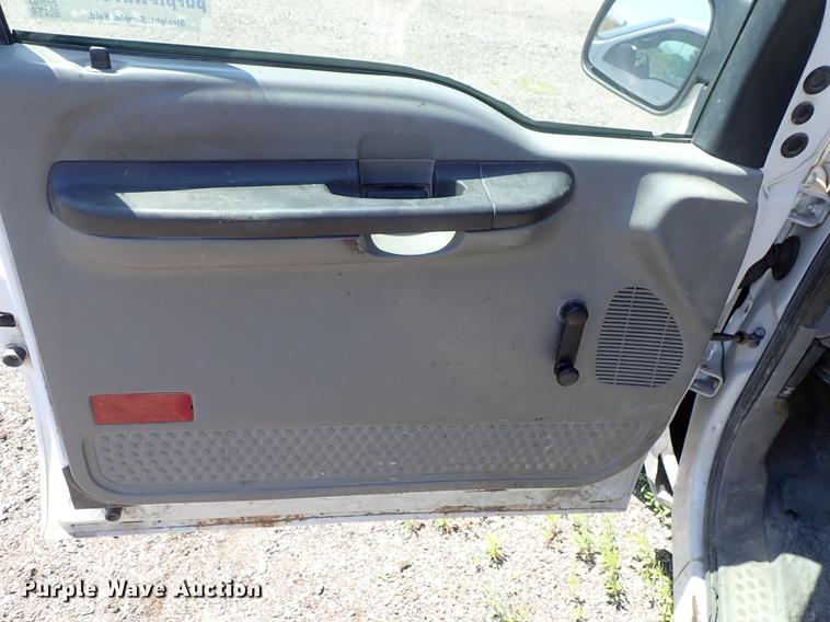 image for item DE5337 2006 Ford F250 Super Duty SuperCab pickup truck