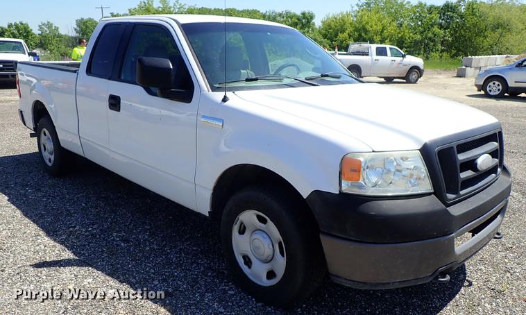 image for item DE5338 2006 Ford F150 SuperCab pickup truck