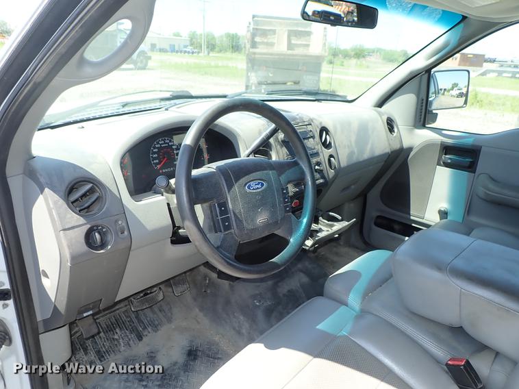 image for item DE5338 2006 Ford F150 SuperCab pickup truck